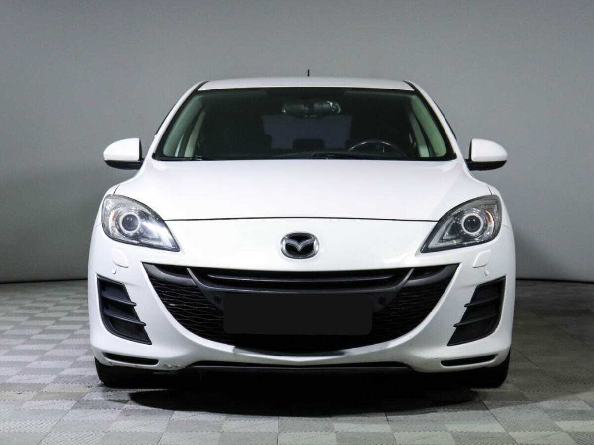 Mazda 3 с пробегом — 2011 год. Фото: #1
