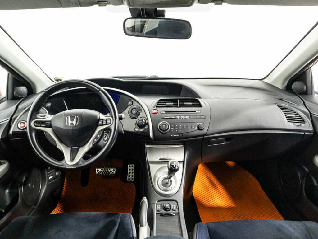 Honda Civic с пробегом — 2008 год. Фото: #12