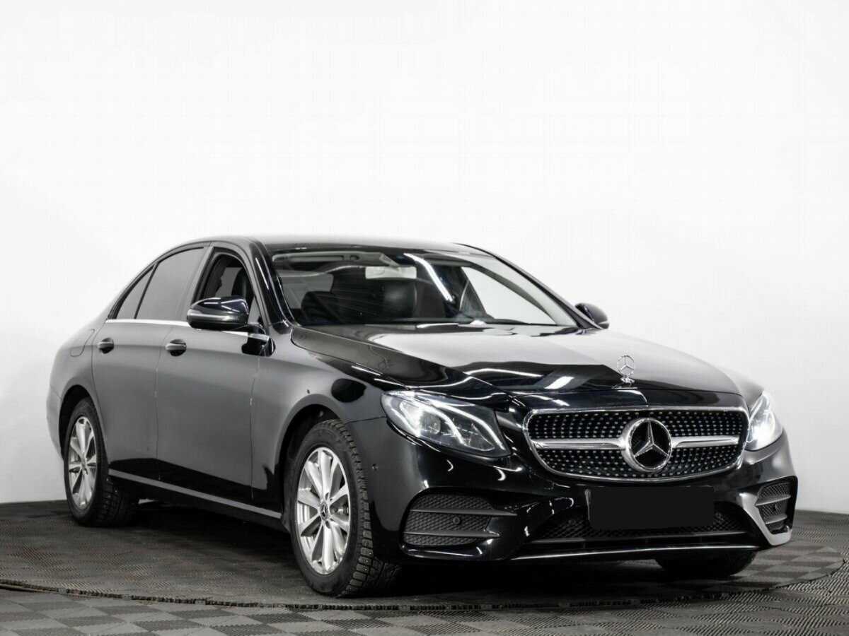 Mercedes-Benz E-Класс с пробегом — 2019 год. Фото: #2