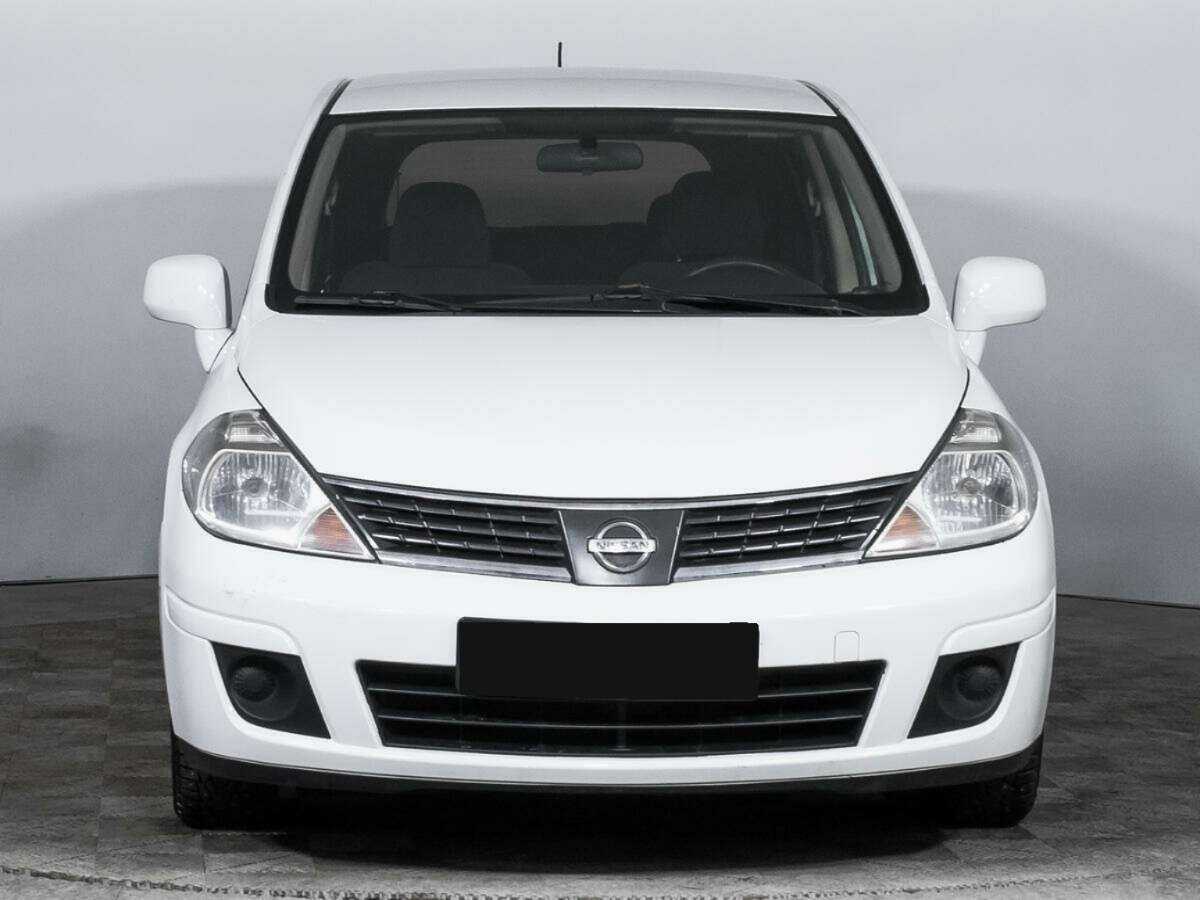 Nissan Tiida с пробегом — 2013 год. Фото: #1