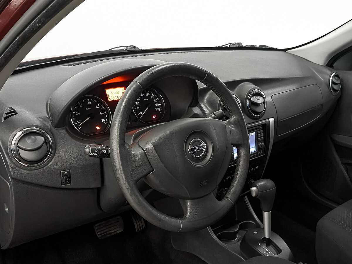 Nissan Almera с пробегом — 2014 год. Фото: #14