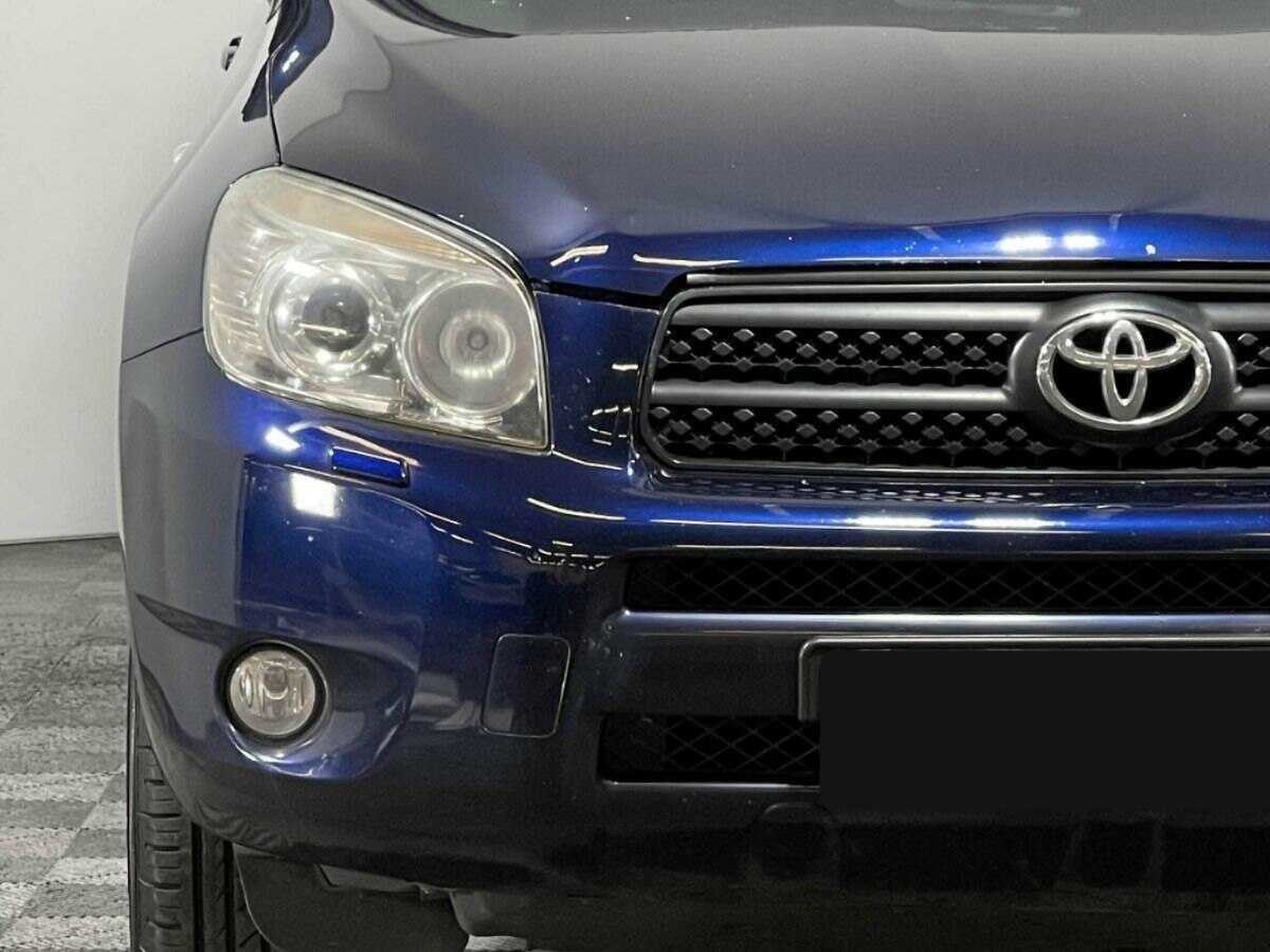 Toyota RAV4 с пробегом — 2006 год. Фото: #11