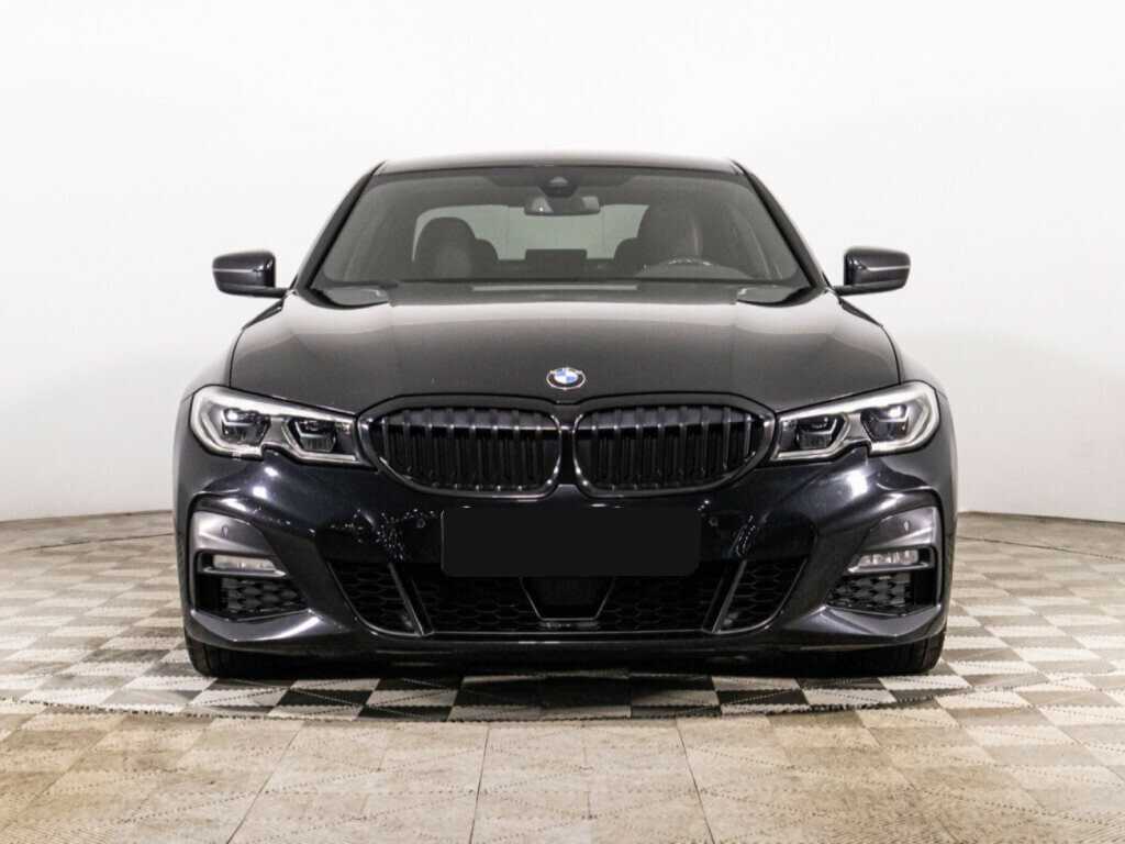 BMW 3 серии с пробегом — 2019 год. Фото: #1