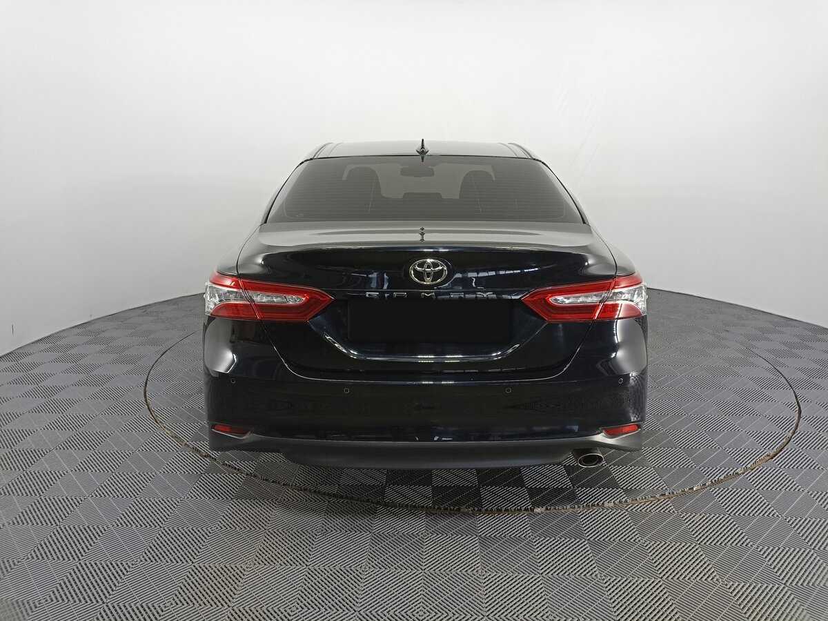 Toyota Camry с пробегом — 2021 год. Фото: #5