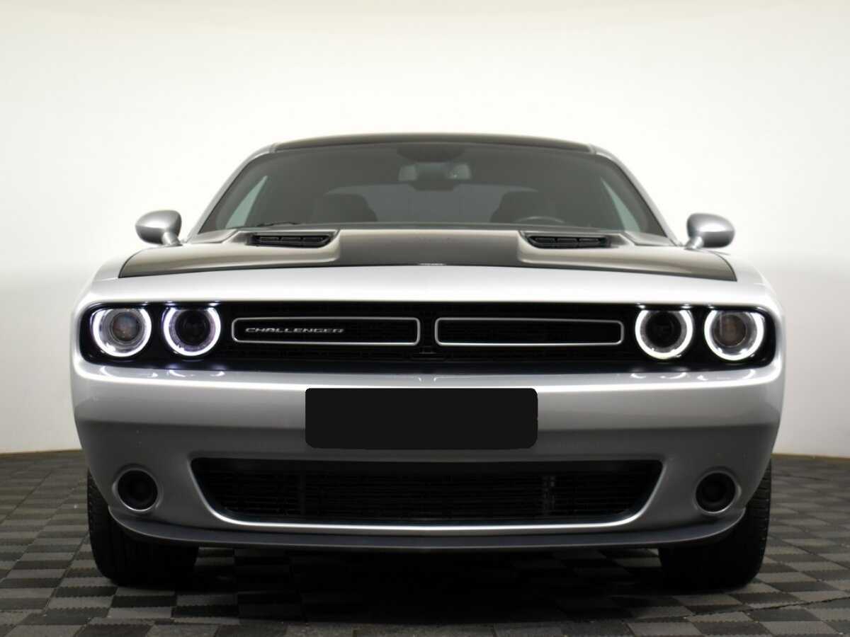 Dodge Challenger с пробегом — 2020 год. Фото: #1