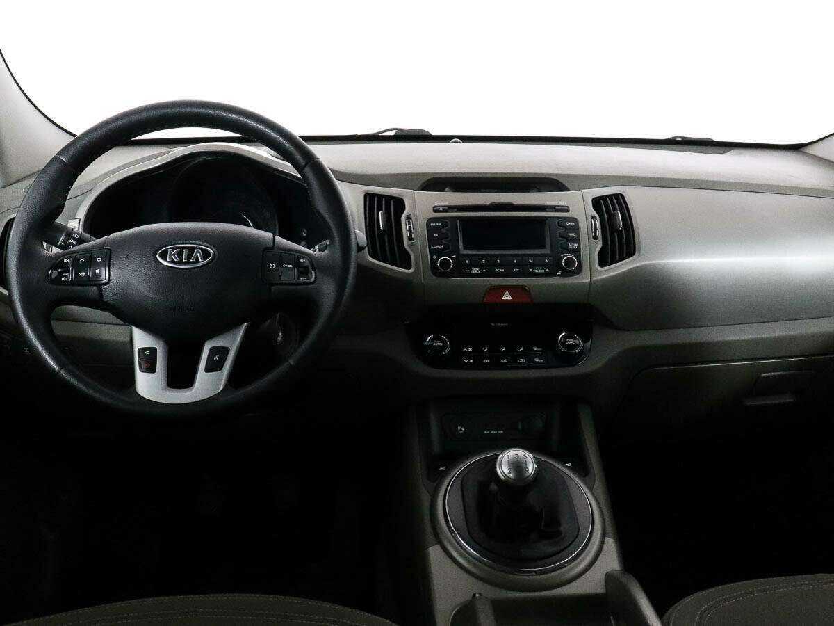 Kia Sportage с пробегом — 2010 год. Фото: #9