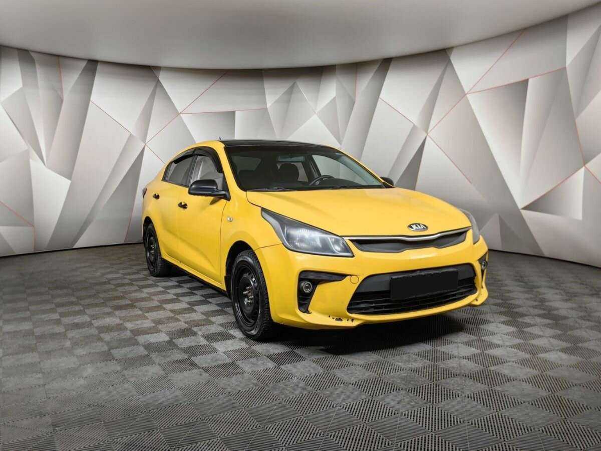 Kia Rio с пробегом — 2017 год. Фото: #2