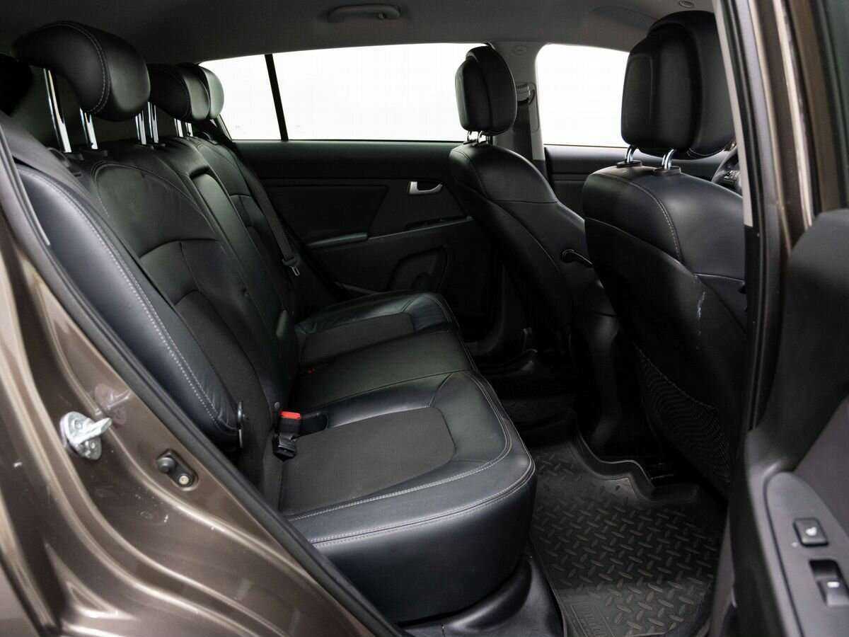 Kia Sportage с пробегом — 2011 год. Фото: #7