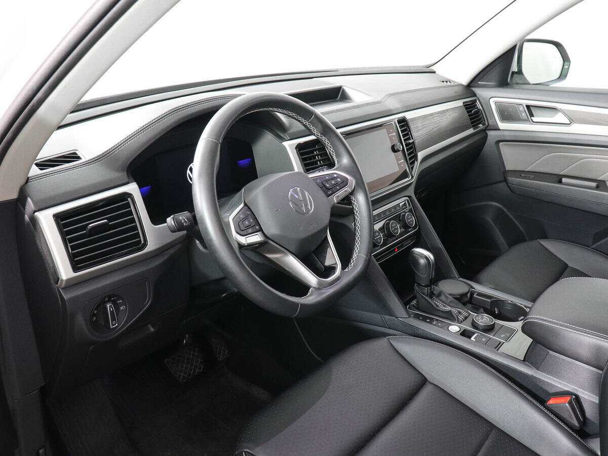 Volkswagen Teramont с пробегом — 2021 год. Фото: #8