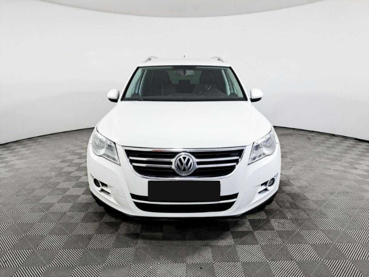 Volkswagen Tiguan с пробегом — 2010 год. Фото: #1
