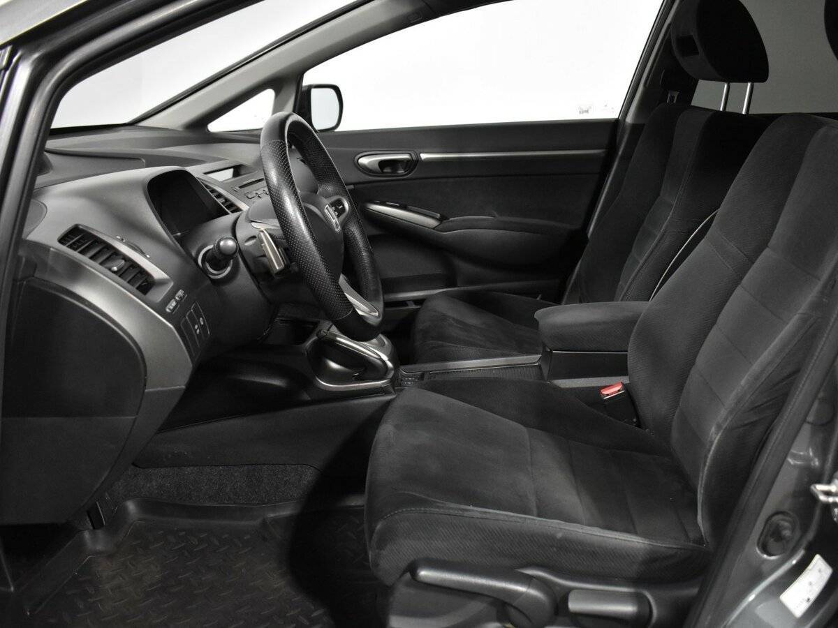 Honda Civic с пробегом — 2009 год. Фото: #17
