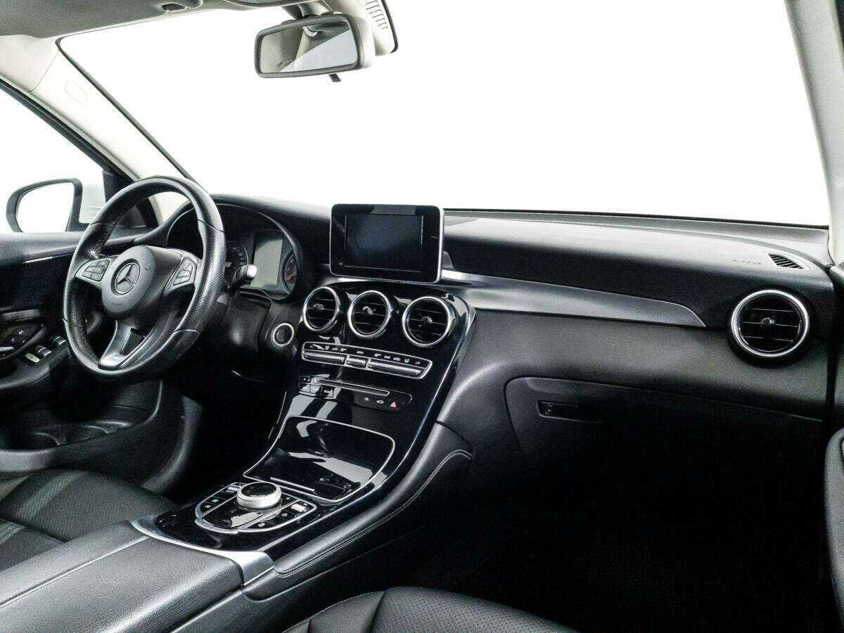 Mercedes-Benz GLC с пробегом — 2016 год. Фото: #8