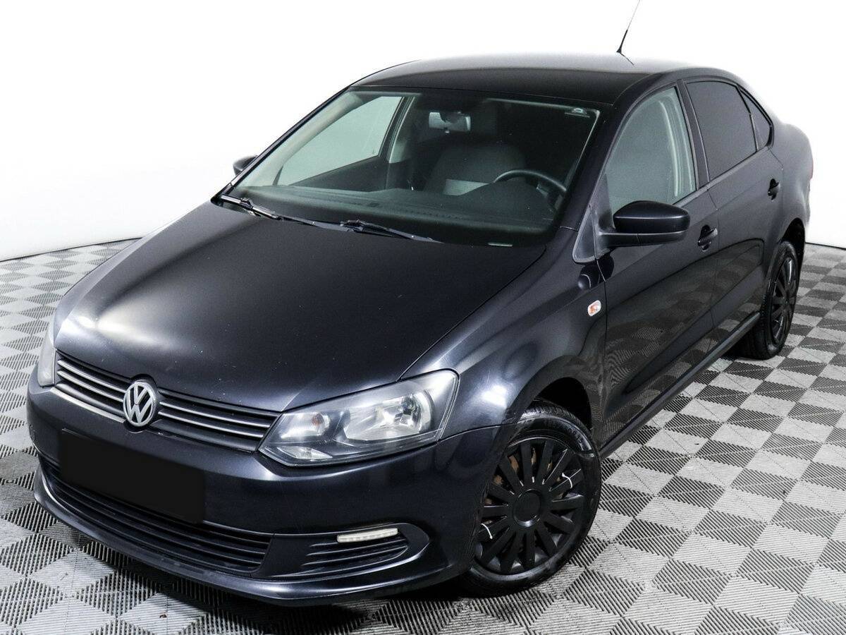 Volkswagen Polo с пробегом — 2011 год. Фото: #10