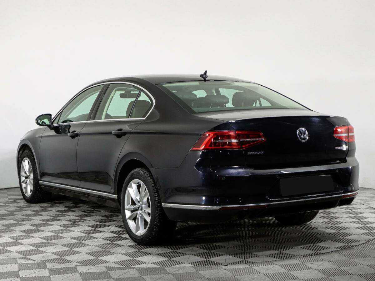Volkswagen Passat с пробегом — 2016 год. Фото: #6
