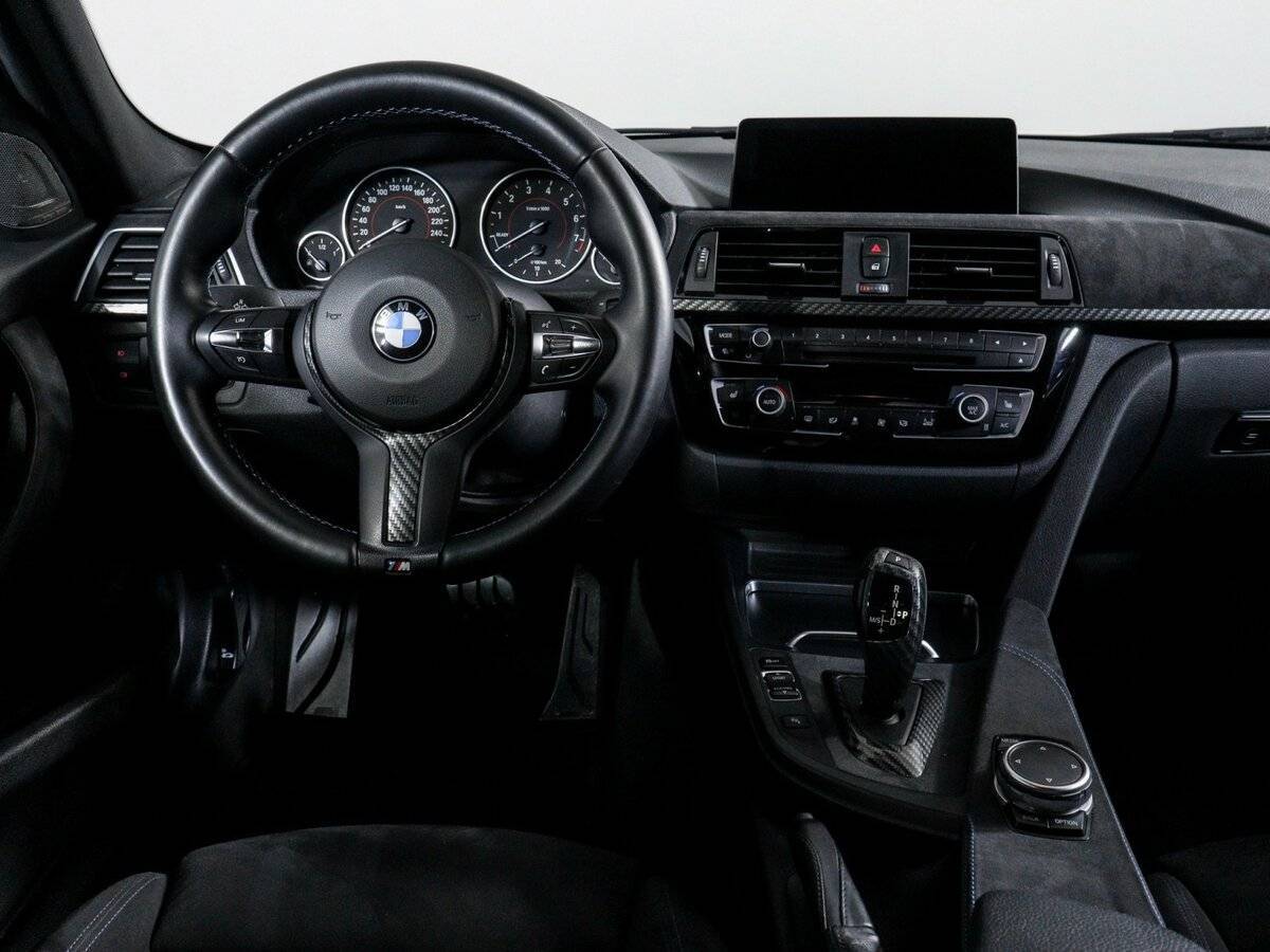 BMW 3 серии с пробегом — 2016 год. Фото: #9