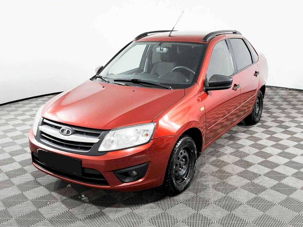 Lada (ВАЗ) Granta с пробегом — 2016 год. Посмотреть фото