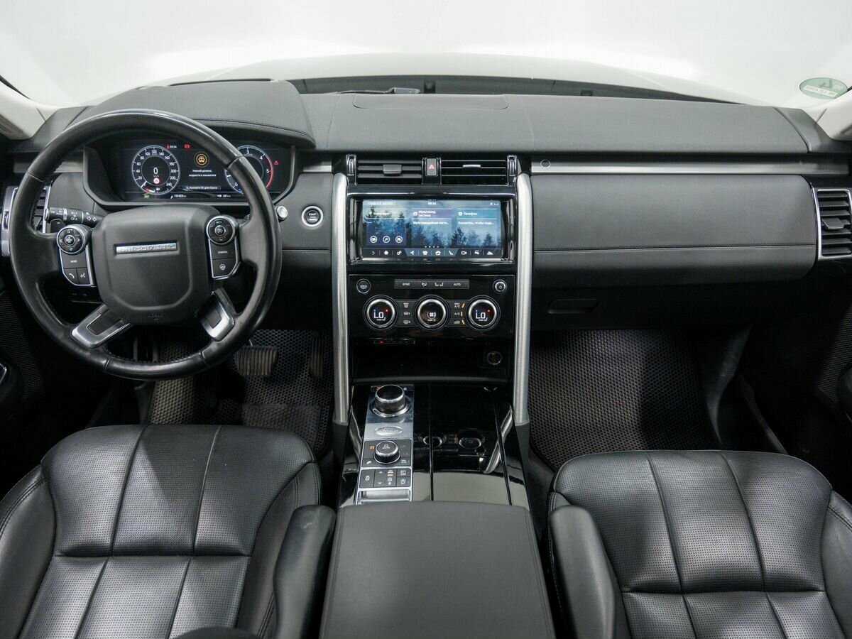 Land Rover Discovery с пробегом — 2017 год. Фото: #9