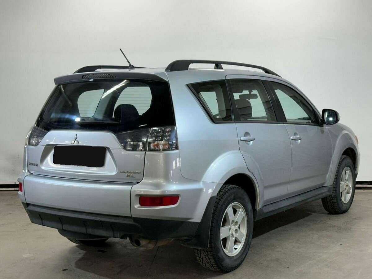 Mitsubishi Outlander с пробегом — 2010 год. Фото: #4