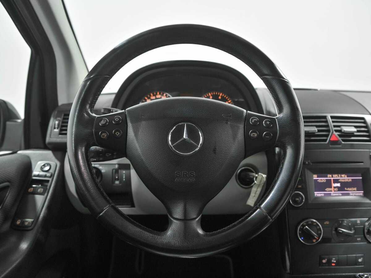 Mercedes-Benz A-Класс с пробегом — 2010 год. Фото: #7