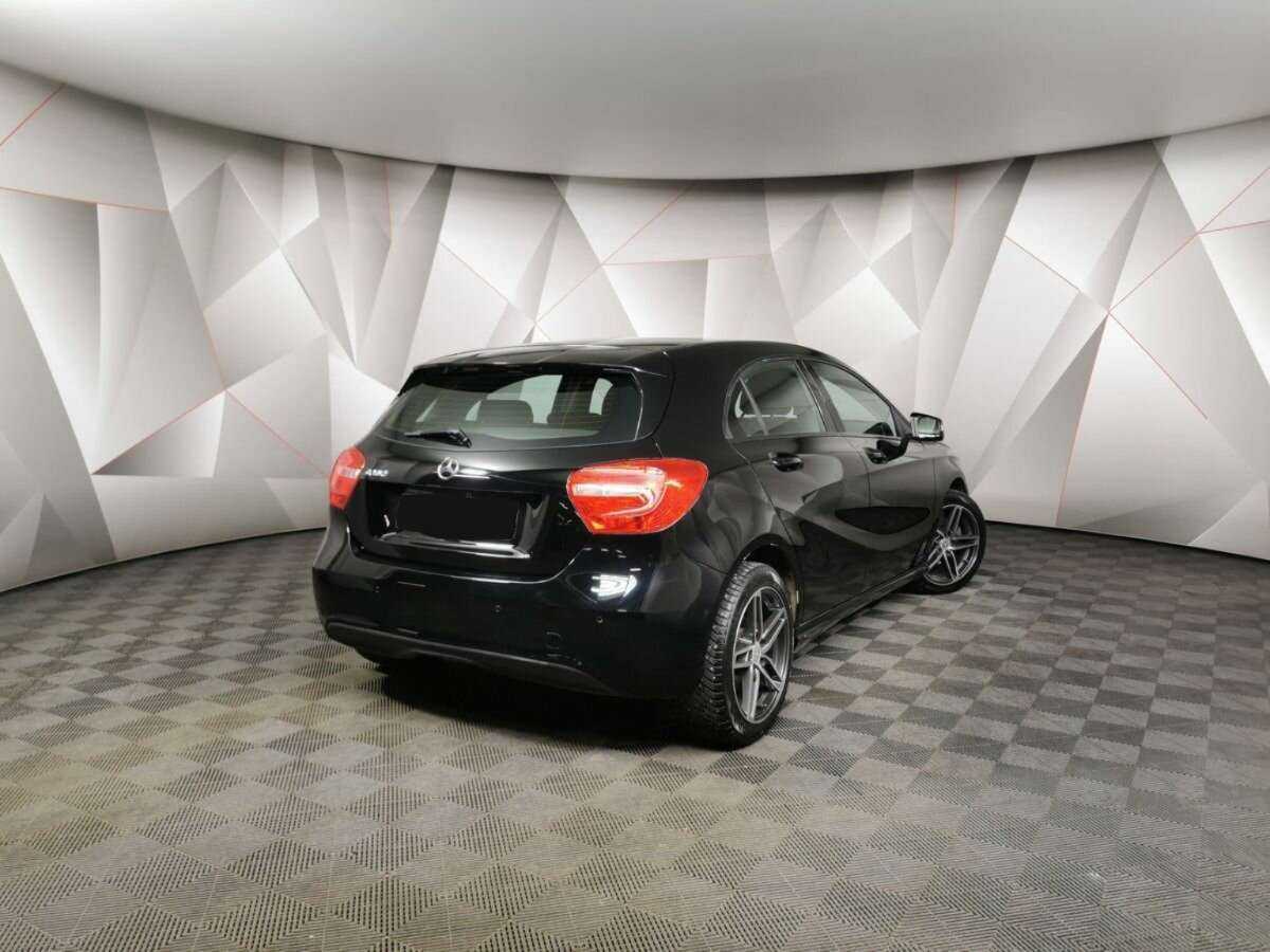 Mercedes-Benz A-Класс с пробегом — 2014 год. Фото: #1