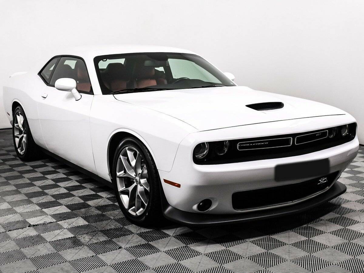 Dodge Challenger с пробегом — 2022 год. Фото: #2