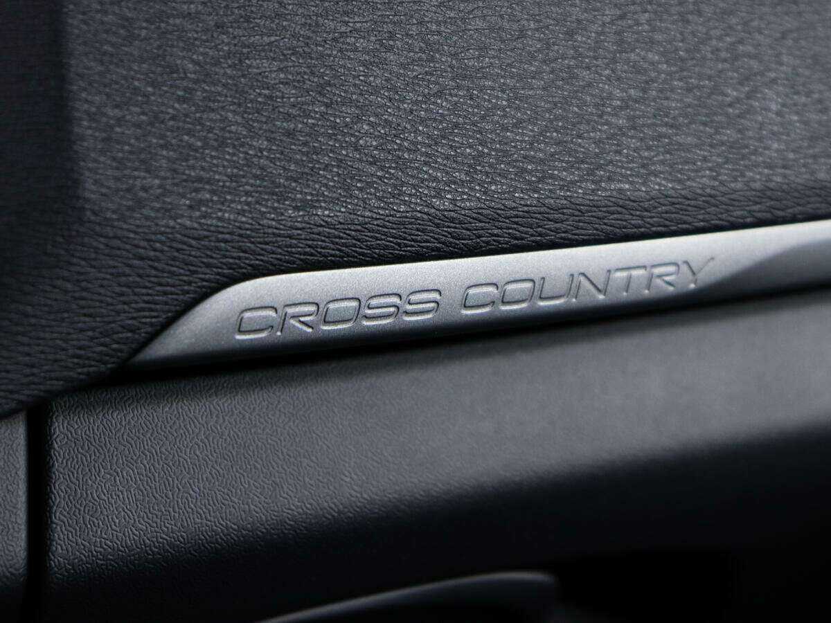 Volvo V40 Cross Country с пробегом — 2014 год. Фото: #19