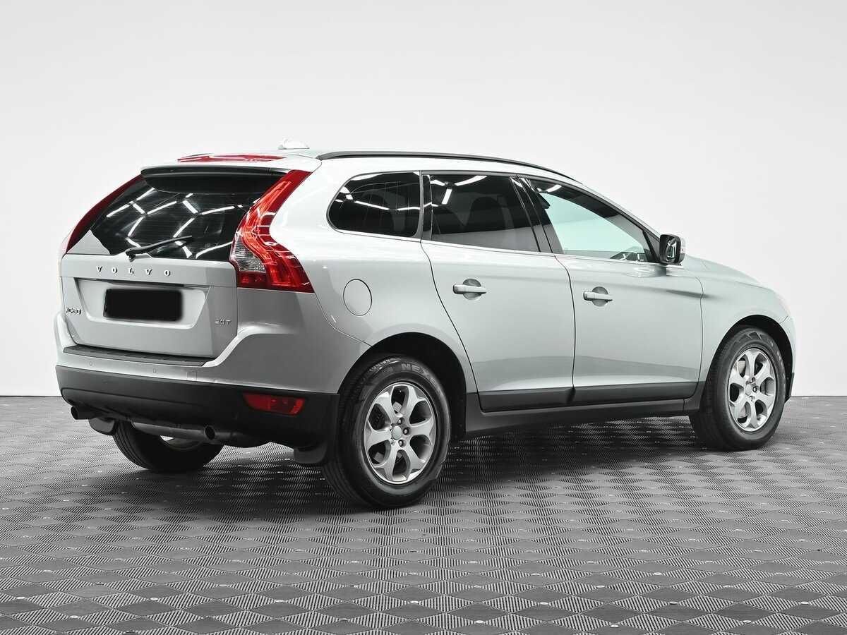 Volvo XC60 с пробегом — 2011 год. Фото: #2