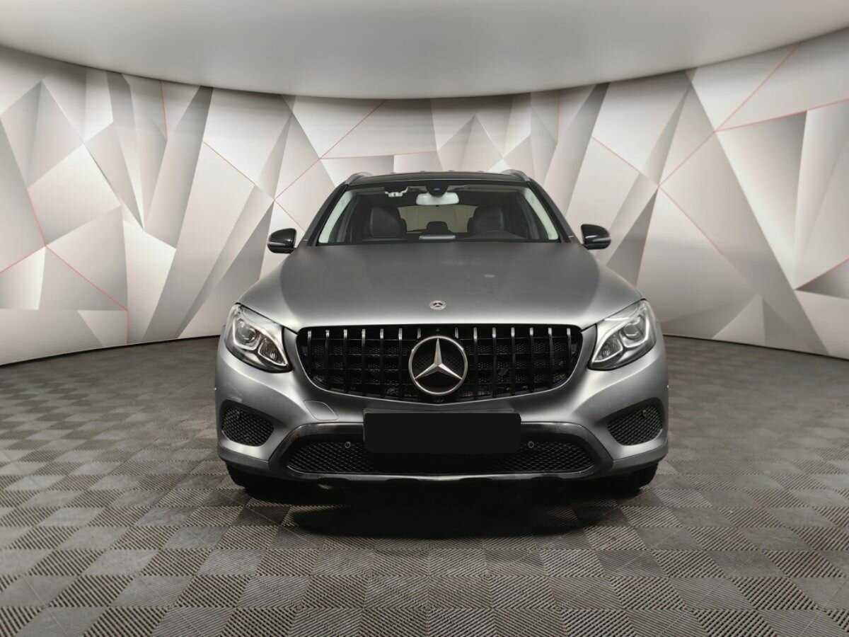 Mercedes-Benz GLC с пробегом — 2018 год. Фото: #6