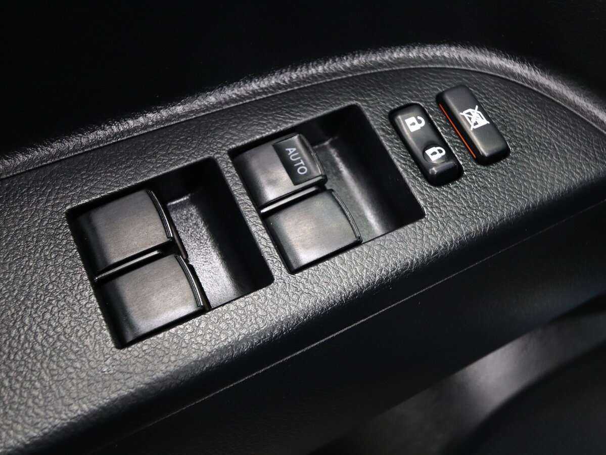 Toyota Highlander с пробегом — 2011 год. Фото: #15
