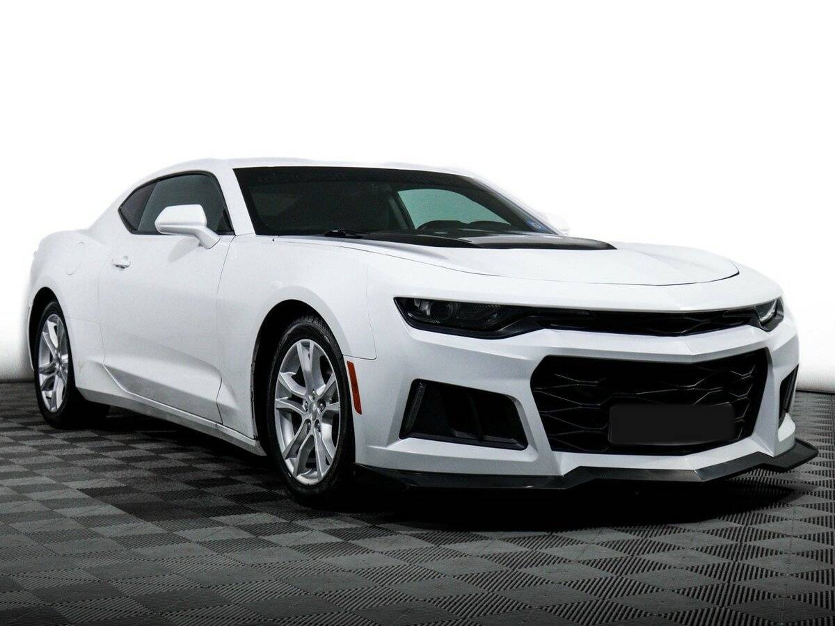 Chevrolet Camaro с пробегом — 2020 год. Фото: #2