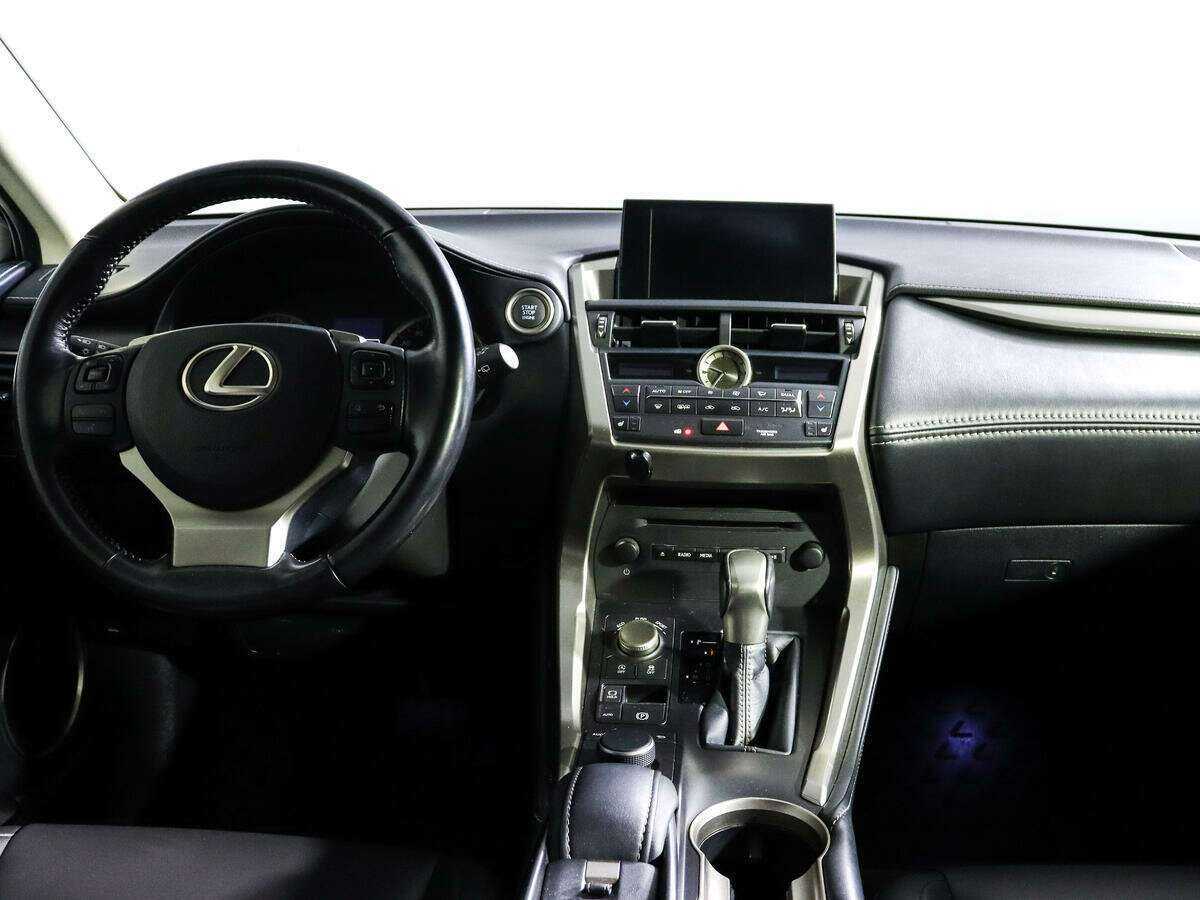 Lexus NX с пробегом — 2017 год. Фото: #9