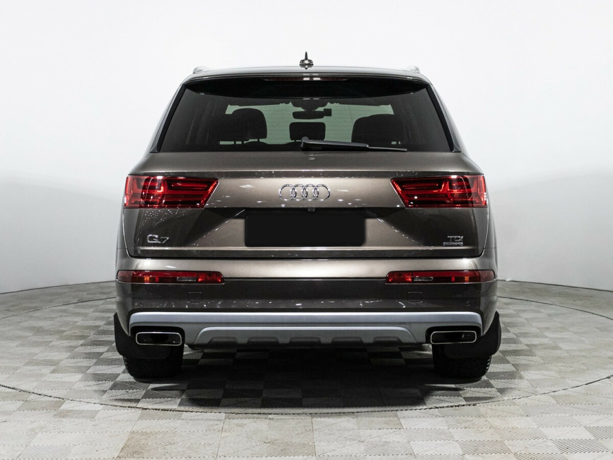 Audi Q7 с пробегом — 2015 год. Фото: #4