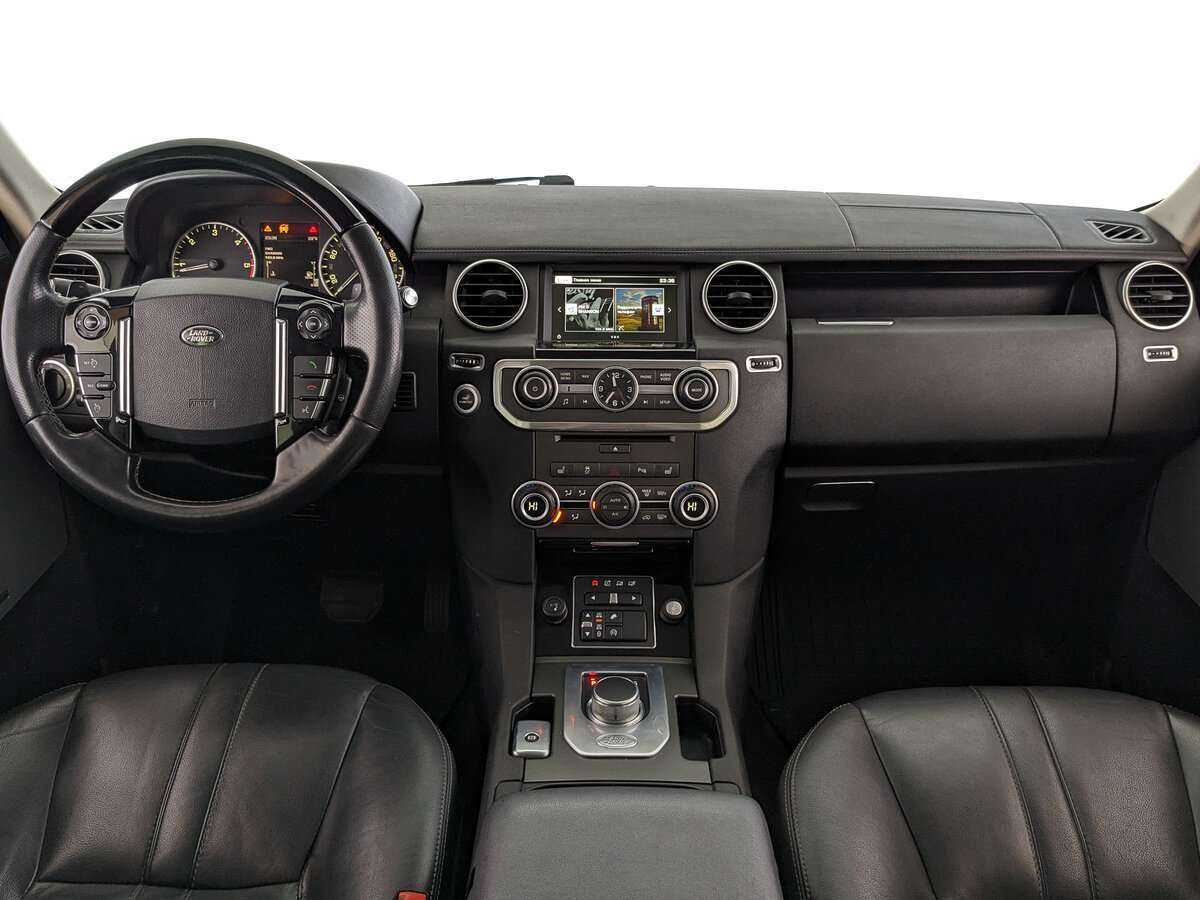 Land Rover Discovery с пробегом — 2015 год. Фото: #8