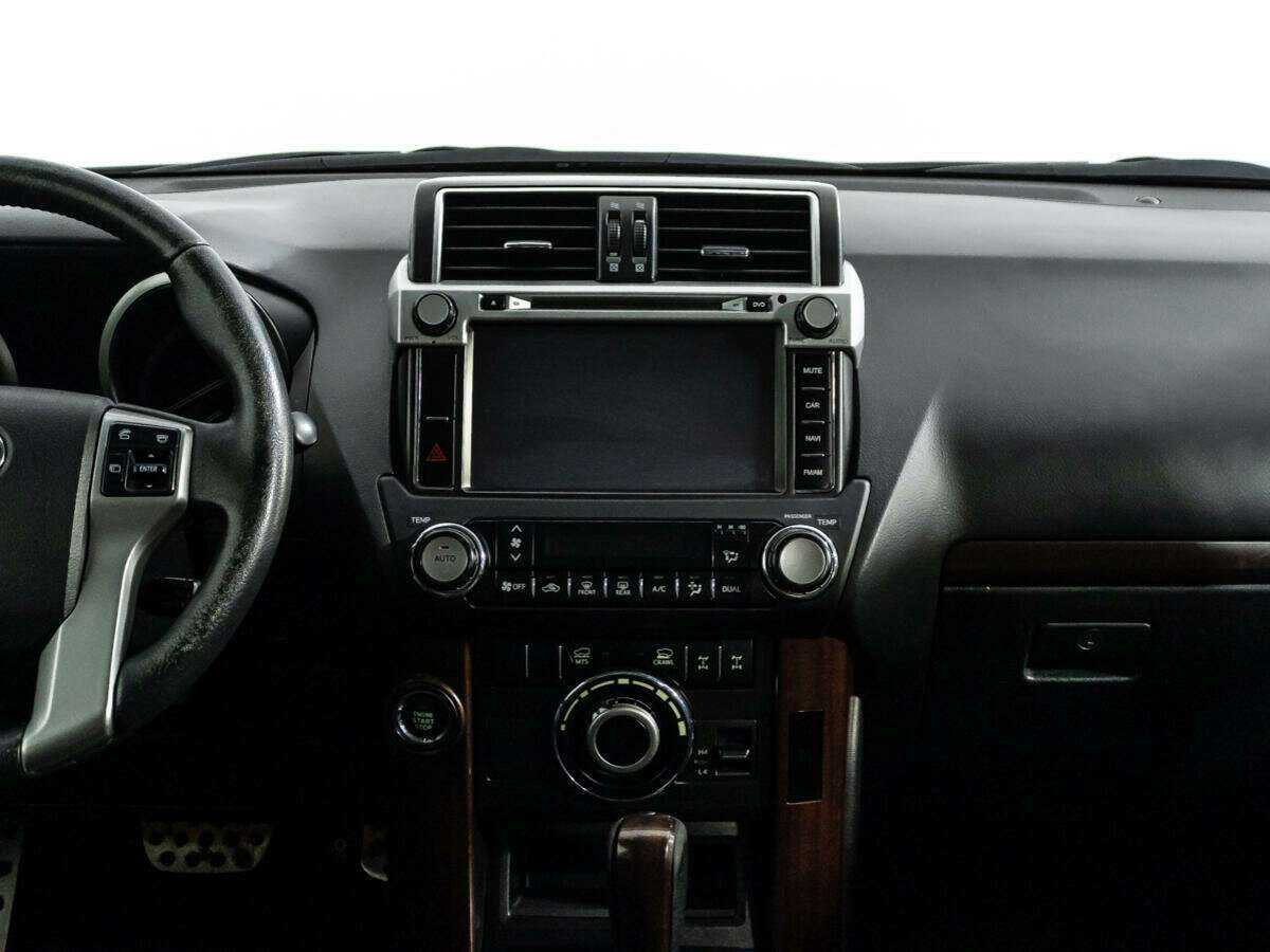 Toyota Land Cruiser Prado с пробегом — 2015 год. Фото: #13