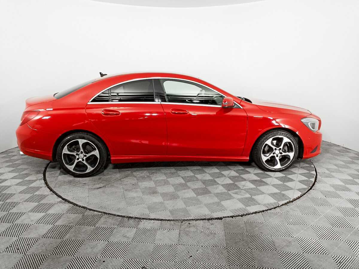 Mercedes-Benz CLA с пробегом — 2015 год. Фото: #3