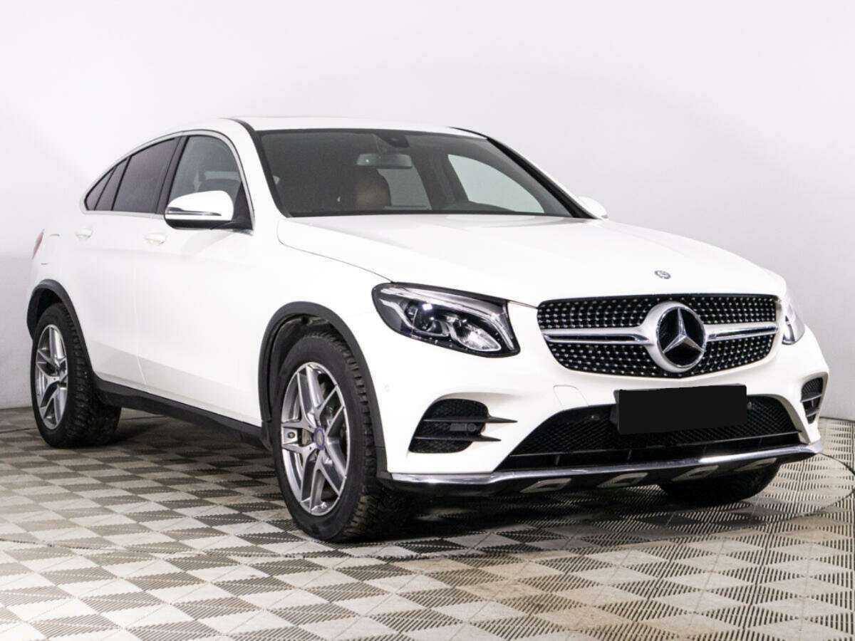 Mercedes-Benz GLC Coupe с пробегом — 2016 год. Фото: #2