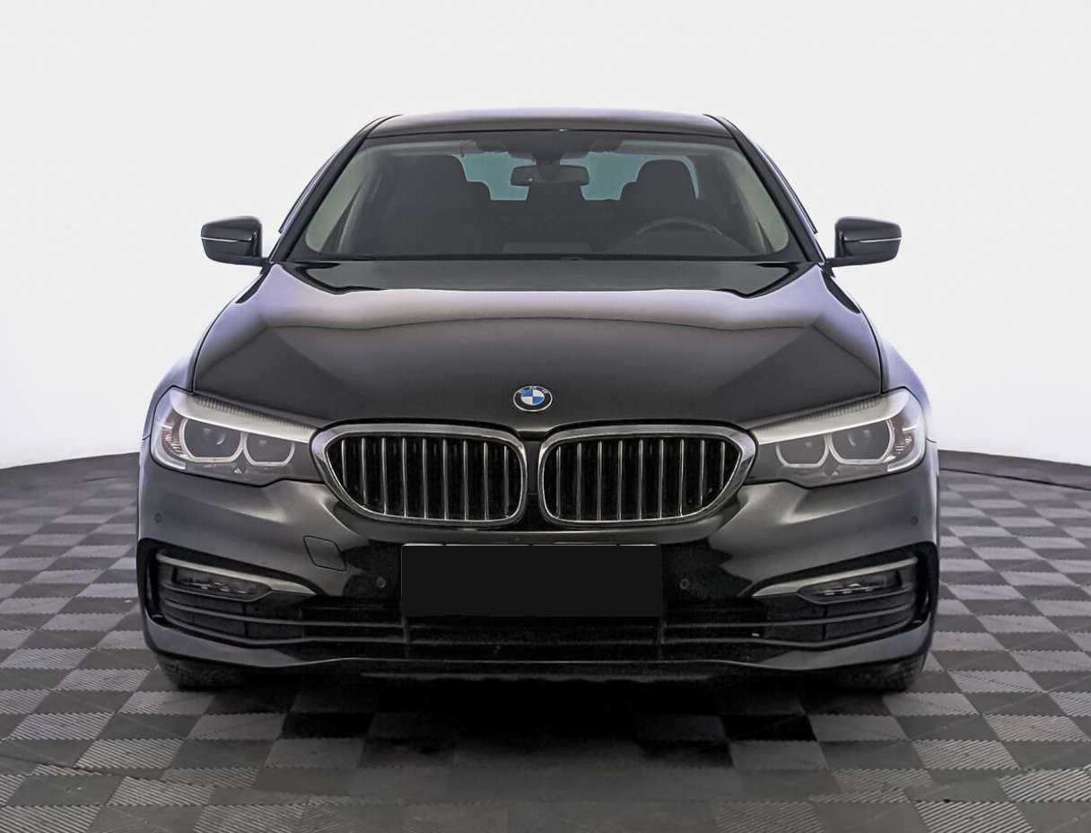 BMW 5 серии с пробегом — 2020 год. Фото: #1
