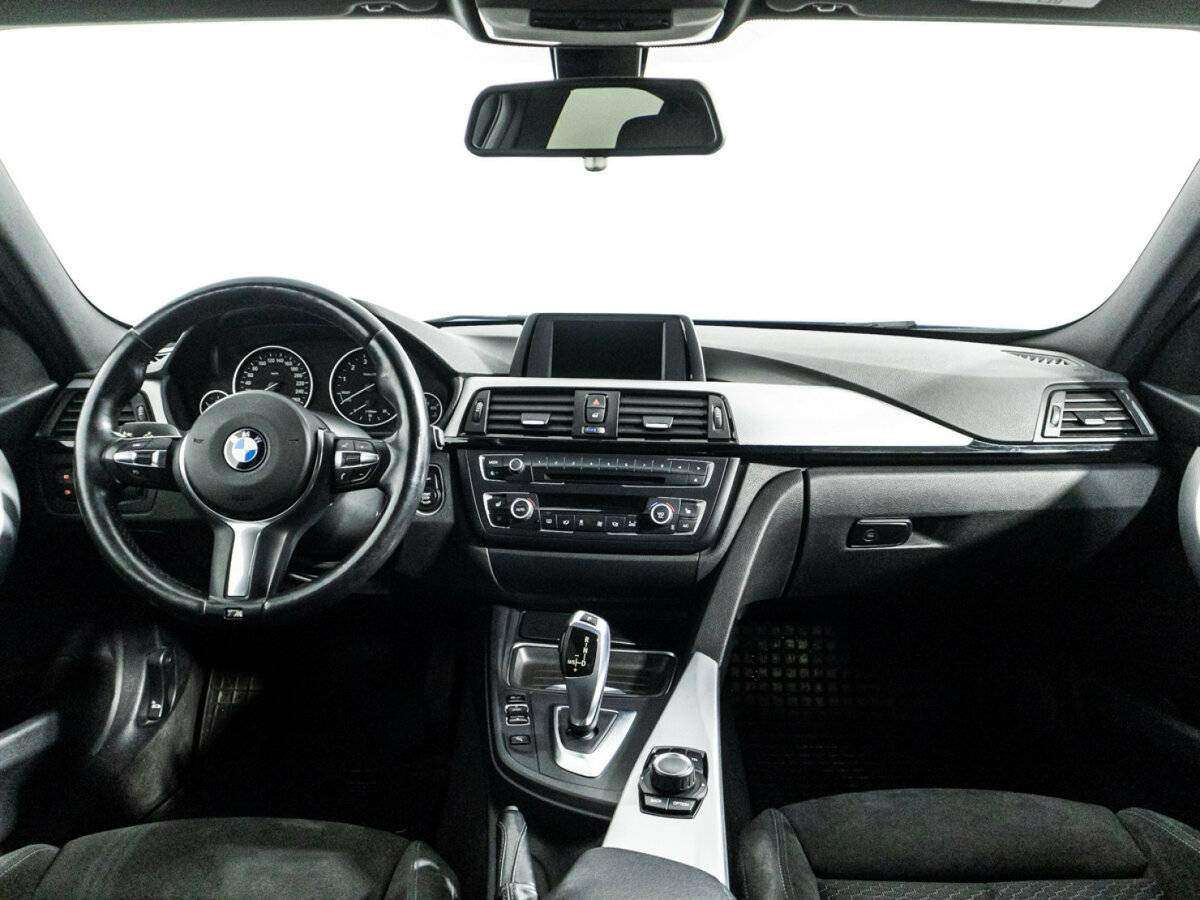 BMW 3 серии с пробегом — 2014 год. Фото: #12