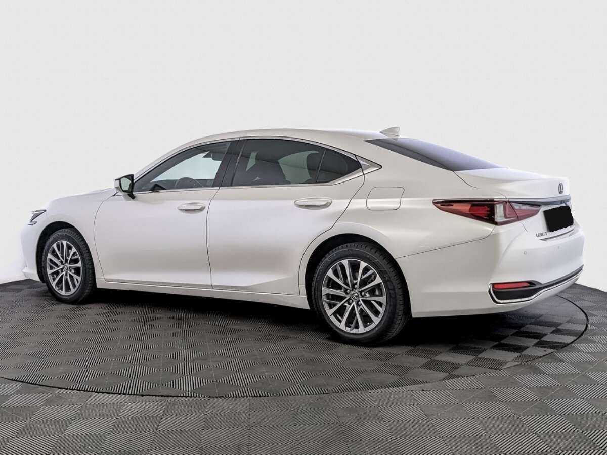 Lexus ES с пробегом — 2022 год. Фото: #6