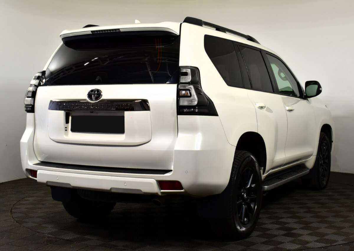 Toyota Land Cruiser Prado с пробегом — 2021 год. Фото: #3
