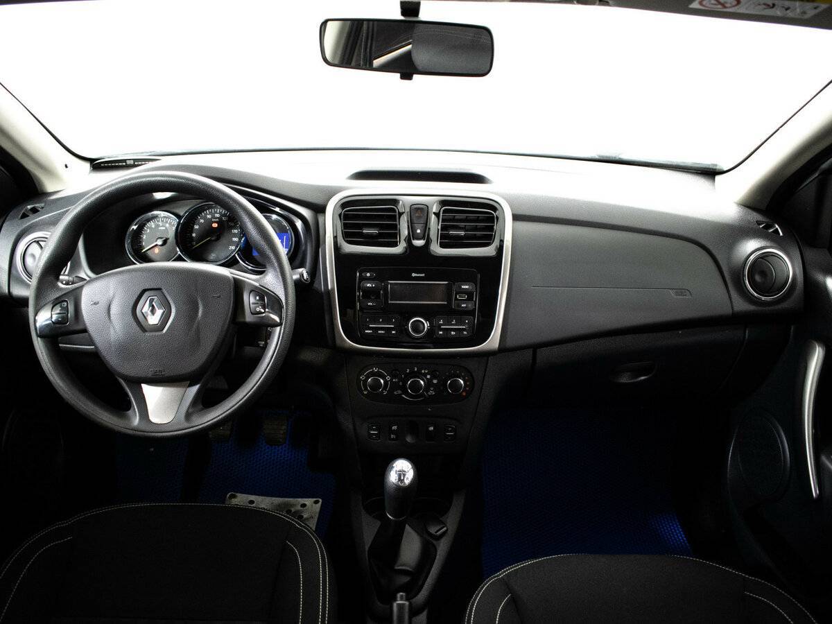 Renault Logan с пробегом — 2017 год. Фото: #10