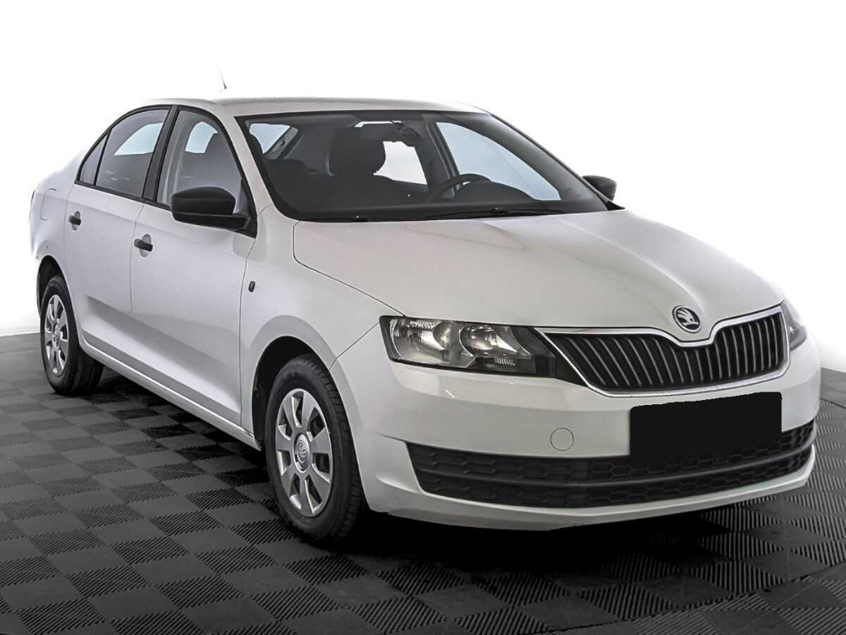Skoda Rapid с пробегом — 2017 год. Фото: #2