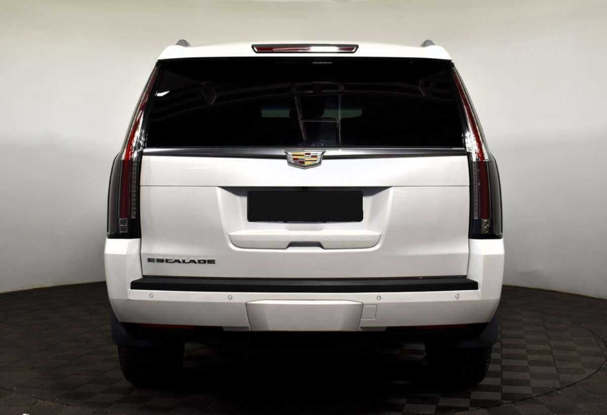 Cadillac Escalade с пробегом — 2016 год. Фото: #4