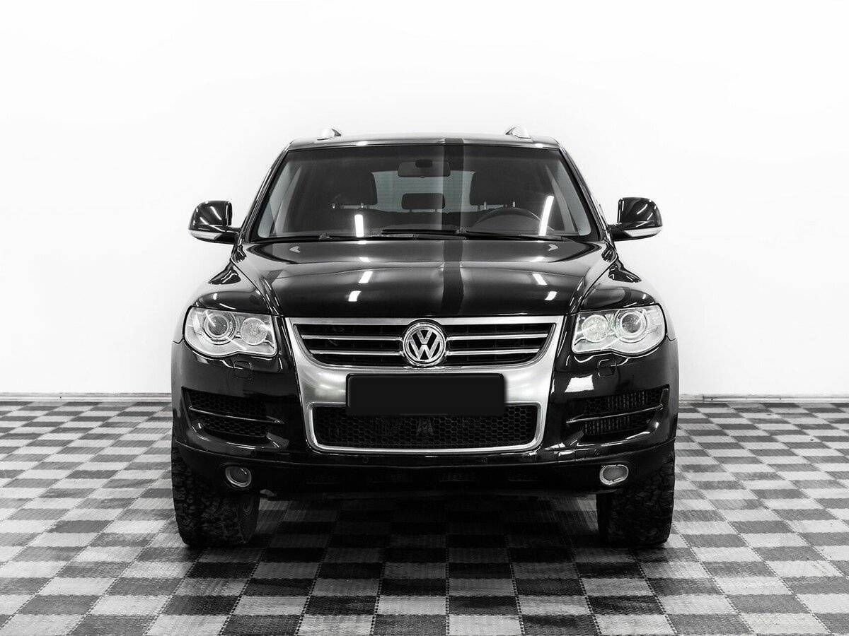 Volkswagen Touareg с пробегом — 2008 год. Фото: #1