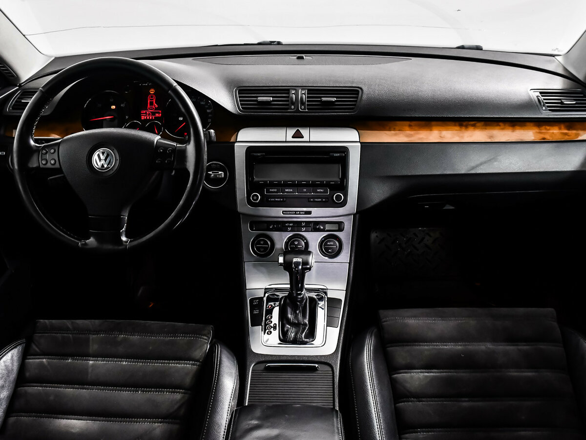 Volkswagen Passat с пробегом — 2008 год. Фото: #11