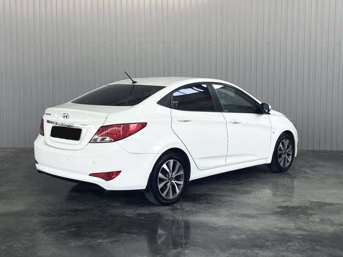 Hyundai Solaris с пробегом — 2016 год. Фото: #4