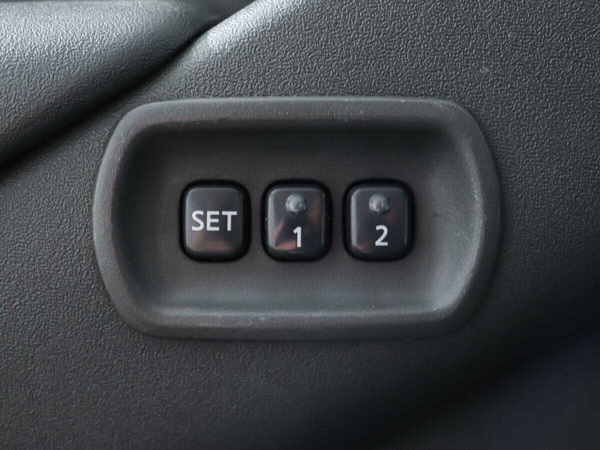 Nissan Pathfinder с пробегом — 2006 год. Фото: #19