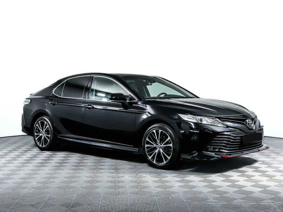 Toyota Camry с пробегом — 2020 год. Фото: #2