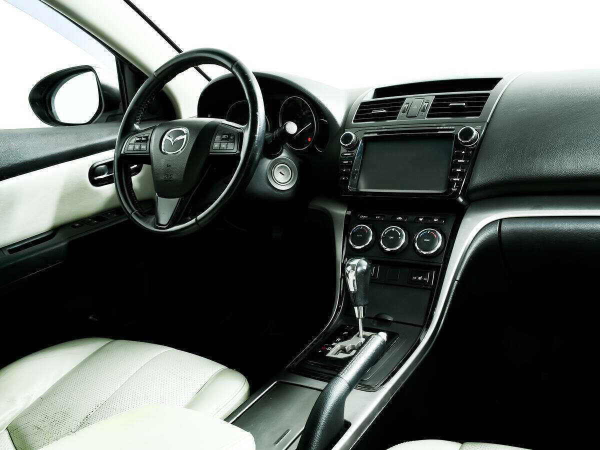 Mazda 6 с пробегом — 2011 год. Фото: #8