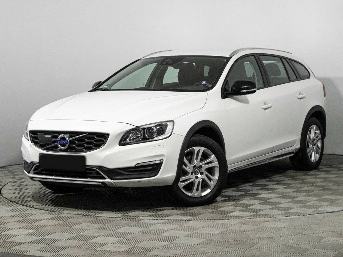 Volvo V60 Cross Country с пробегом — 2018 год. Фото: #0